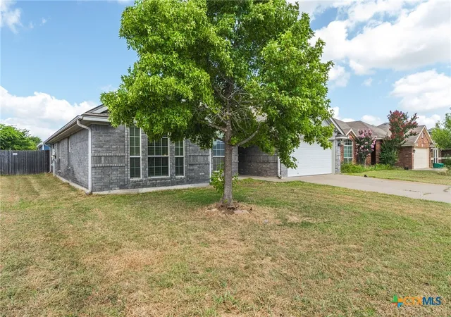 Photo 2 of Single family home for sale at 2022 Merlin Dr, Harker Heights, TX 76548 | MLS# 618628 | Listing updated on 2026-09-02