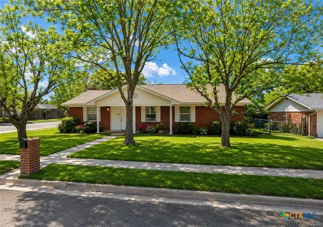 Photo 1 of Sale Pending at 1808 Hill St, Killeen, TX 76543 | MLS# 618258 | Listing updated on 2026-09-03