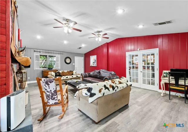 Photo 4 of Single family home for sale at 205 Live Oak Dr, Harker Heights, TX 76548 | MLS# 618155 | Listing updated on 2026-09-28