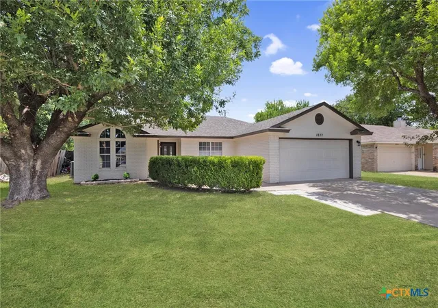 Photo 2 of Sale Pending at 1822 Dusk Dr, Killeen, TX 76543 | MLS# 618806 | Listing updated on 2026-08-20