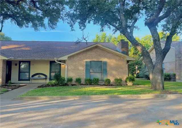 Photo 2 of Multi family home for sale at 727 Royal St #709,711,717,719,725 & 727, Salado, TX 76571 | MLS# 618739 | Listing updated on 2026-08-04
