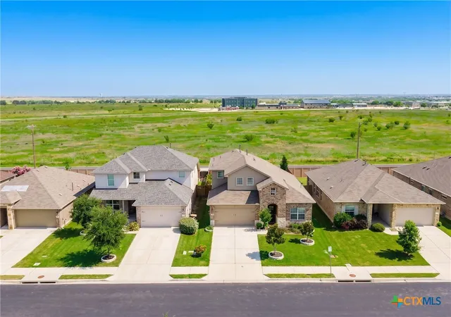 Photo 3 of Single family home for sale at 152 Marienfeld Ln, Georgetown, TX 78626 | MLS# 618736 | Listing updated on 2026-09-04