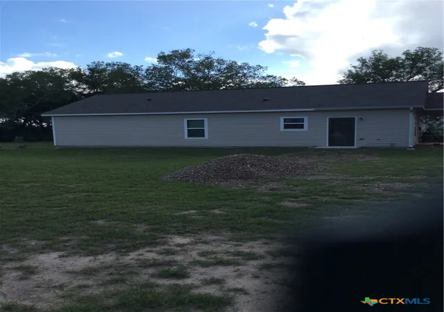 Photo 4 of Single family home for sale at 106 Center St, Cuero, TX 77954 | MLS# 616709 | Listing updated on 2026-08-20
