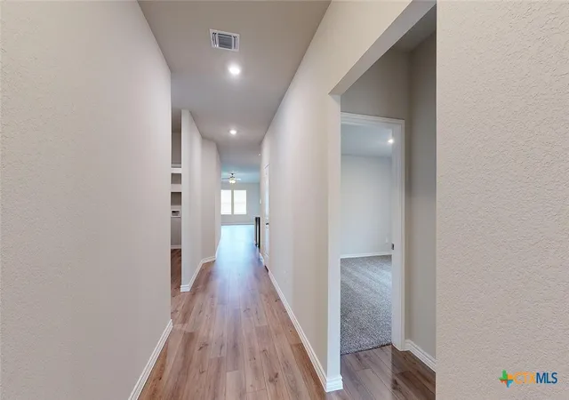 Photo 3 of Sale Pending at 205 Dora Dr, Killeen, TX 76549 | MLS# 618861 | Listing updated on 2026-09-13