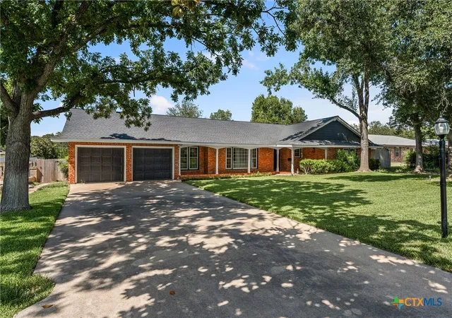 Photo 2 of Single family home for sale at 3104 W Ave T, Temple, TX 76504 | MLS# 618869 | Listing updated on 2026-09-10