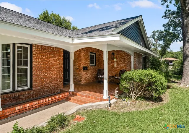 Photo 3 of Single family home for sale at 3104 W Ave T, Temple, TX 76504 | MLS# 618869 | Listing updated on 2026-09-10