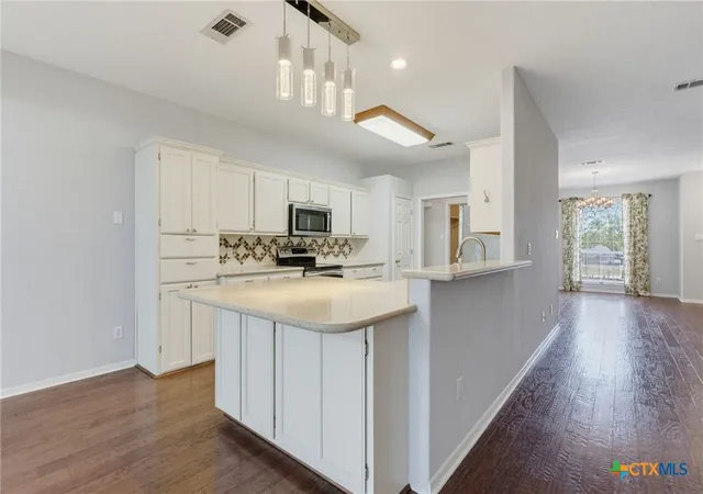 Photo 3 of Single family home for sale at 812 Taylor Crk Rd, Copperas Cove, TX 76522 | MLS# 618862 | Listing updated on 2026-09-11