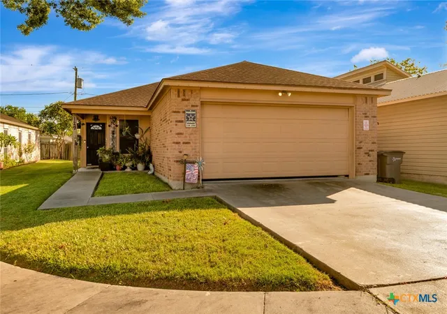 Photo 1 of Single family home for sale at 129 Avant Garde Dr, Victoria, TX 77901 | MLS# 618845 | Listing updated on 2026-09-10