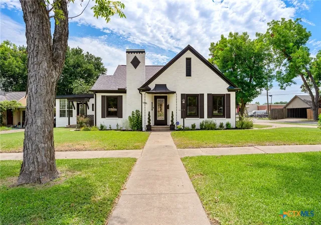 Photo 1 of Sale Pending at 1501 N 5th Street, Temple, TX 76501 | MLS# 618262 | Listing updated on 2026-08-27