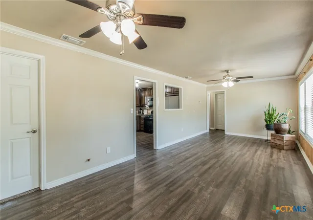 Photo 3 of Single family home for sale at 2401 Oak Dr, Gatesville, TX 76528 | MLS# 617724 | Listing updated on 2026-09-11