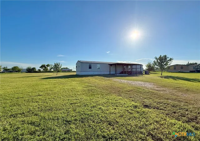 Photo 2 of Sale Pending at 146 Lexie Ln, Victoria, TX 77905 | MLS# 619028 | Listing updated on 2026-09-11