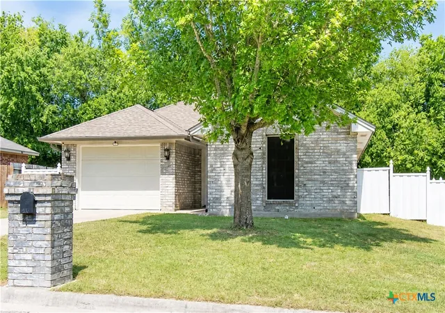 Photo 2 of Single family home for sale at 905 Concho St, Belton, TX 76513 | MLS# 618960 | Listing updated on 2026-09-02