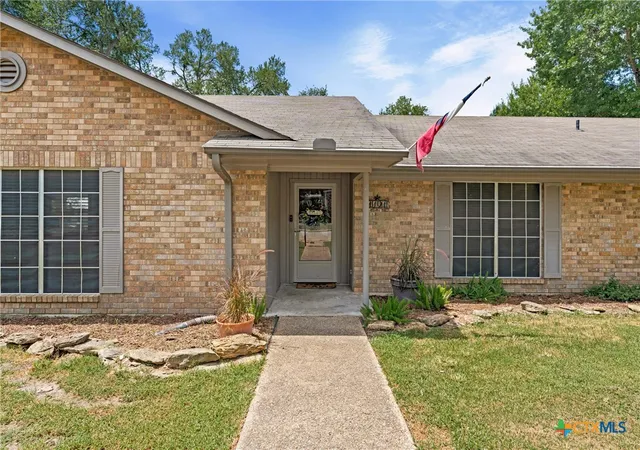 Photo 3 of Single family home for sale at 1101 E 19th Street, Cameron, TX 76520 | MLS# 618825 | Listing updated on 2026-08-24