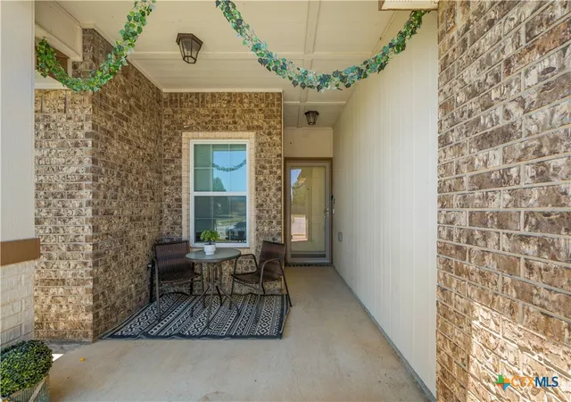 Photo 3 of Single family home for sale at 403 Rainbow Ct, Copperas Cove, TX 76522 | MLS# 619065 | Listing updated on 2026-09-25