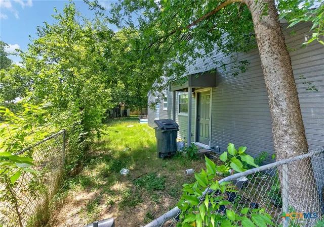 Photo 10 of Townhouse for sale at 1710 Alamo Ave, Killeen, TX 76541 | MLS# 619006 | Listing updated on 2026-08-27