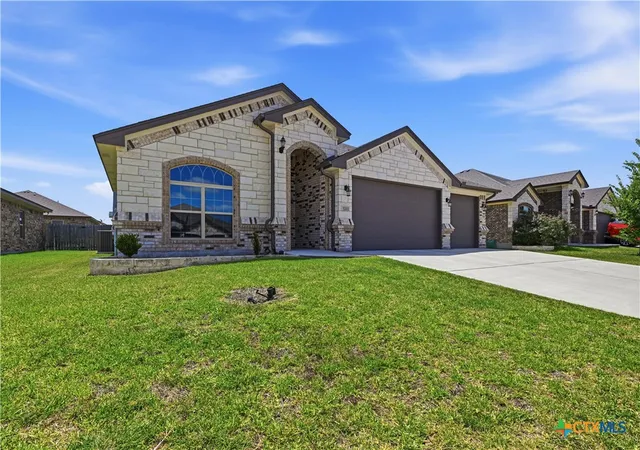 Photo 3 of Single family home for sale at 5202 La Terraza Ln, Killeen, TX 76549 | MLS# 618988 | Listing updated on 2026-09-16