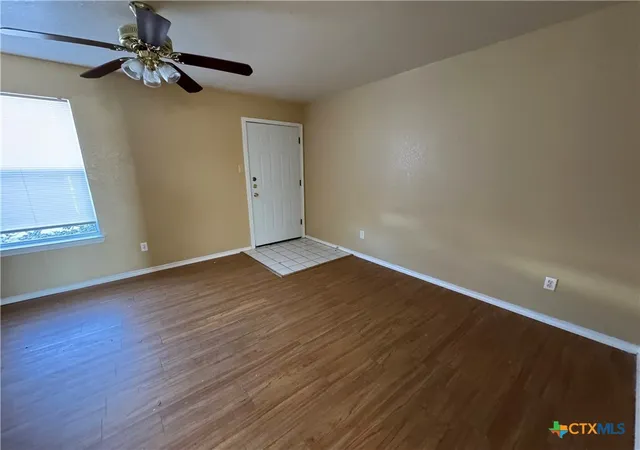 Photo 4 of House for sale at 1709 Cedarhill Dr, Killeen, TX 76543 | MLS# 618918 | Listing updated on 2026-08-28