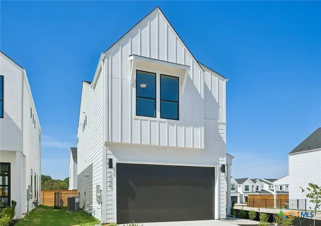 Photo 2 of Sale Pending at 1408 Rambling Rose Rd, Austin, TX 78745 | MLS# 619198 | Listing updated on 2026-09-12