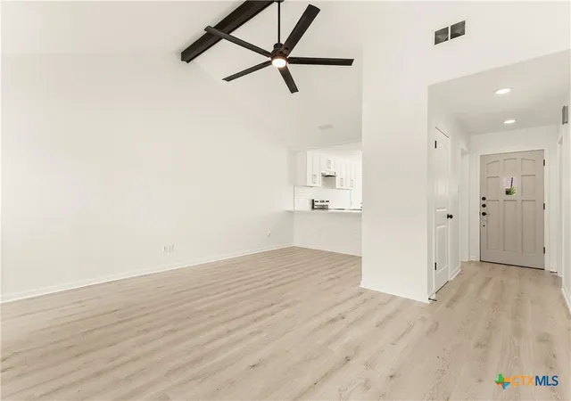 Listing Photo 5 - Condo for sale in building located at 655 Loop 337, New Braunfels, TX 78130 - Unit #202