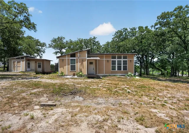 Single family home for sale at 922 Northwood Cir, Rockdale, TX 76567 | MLS# 619207