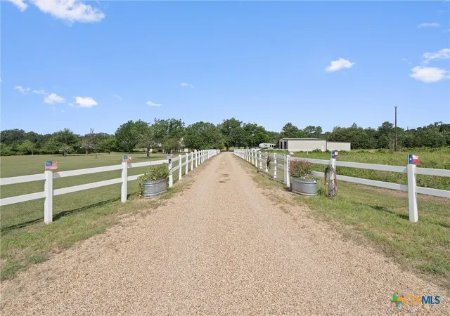 Photo 4 of House for sale at 1172 County Rd 418, Thorndale, TX 76577 | MLS# 619112 | Listing updated on 2026-08-24