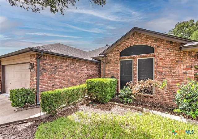 Photo 3 of Single family home for sale at 4314 Longhorn Trl, Temple, TX 76502 | MLS# 619114 | Listing updated on 2026-09-29