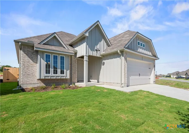 Photo 2 of Single family home for sale at 401 University Ave, Troy, TX 76579 | MLS# 619342 | Listing updated on 2026-09-03