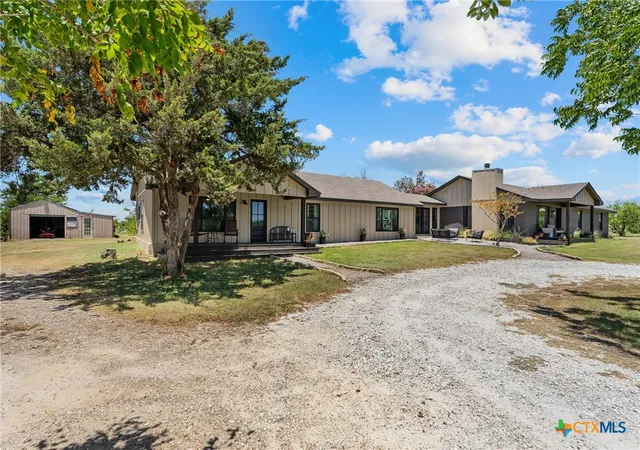 Photo 3 of Sale Pending at 3103 Mockingbird Ln, Moody, TX 76557 | MLS# 618812 | Listing updated on 2026-09-10