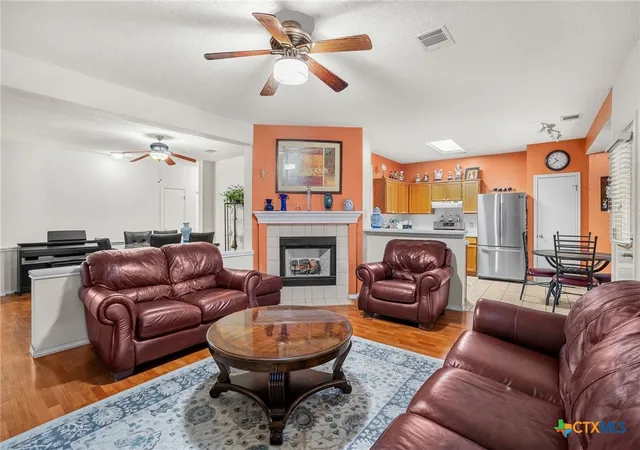 Photo 2 of Single family home for sale at 1121 Black Locust Dr, Pflugerville, TX 78660 | MLS# 619230 | Listing updated on 2026-09-18