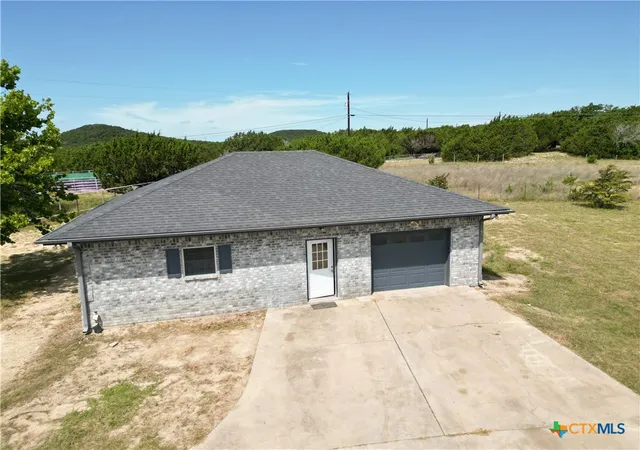 Photo 3 of Single family home for sale at 875 Spring Crk Ln, Copperas Cove, TX 76522 | MLS# 618018 | Listing updated on 2026-09-04