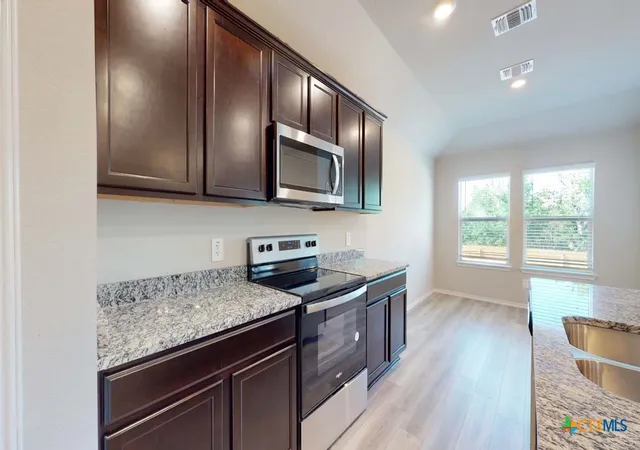 Photo 3 of Sale Pending at 544 Hector Loop, Georgetown, TX 78626 | MLS# 619386 | Listing updated on 2026-08-31
