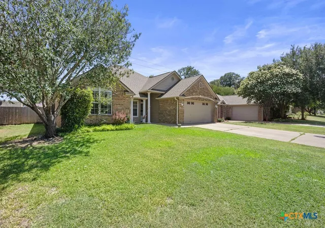 Photo 1 of Single family home for sale at 428 Armstrong Dr, Belton, TX 76513 | MLS# 619214 | Listing updated on 2026-08-25