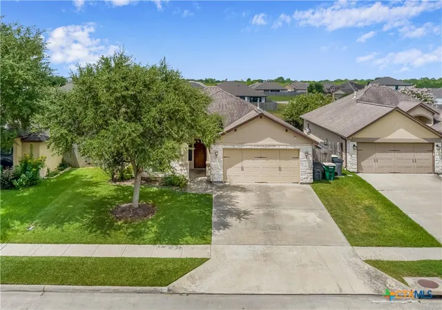 Photo 2 of Single family home for sale at 111 San Polo Ct, Victoria, TX 77904 | MLS# 619397 | Listing updated on 2026-09-11