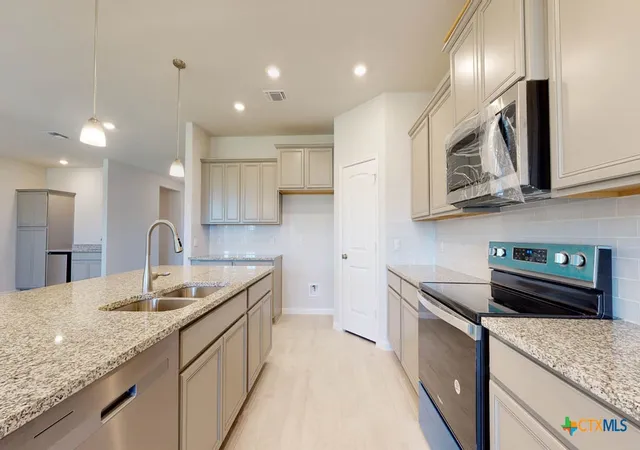 Photo 3 of Sale Pending at 9710 Jett Dr, Temple, TX 76502 | MLS# 619415 | Listing updated on 2026-10-01