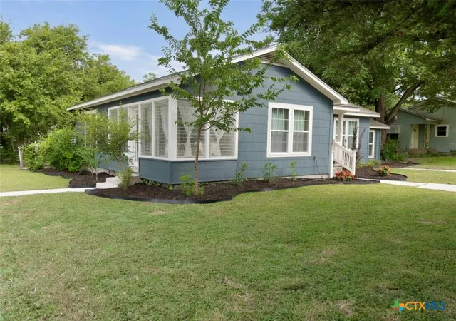 Photo 3 of Sale Pending at 918 South 19th St, Temple, TX 76504 | MLS# 619413 | Listing updated on 2026-09-08