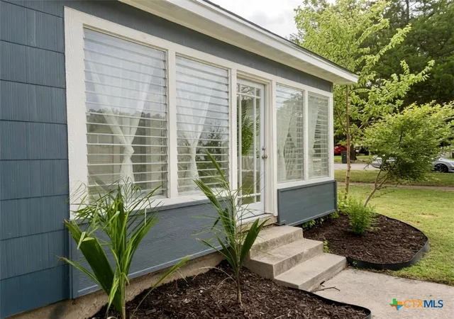 Photo 4 of Sale Pending at 918 South 19th St, Temple, TX 76504 | MLS# 619413 | Listing updated on 2026-09-08