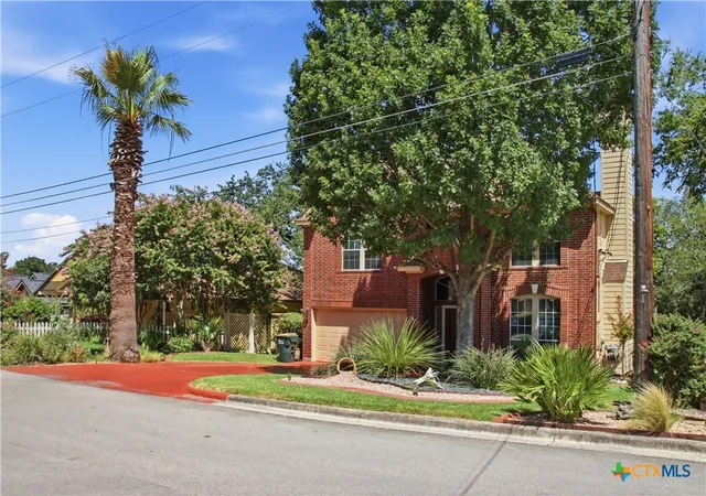 Photo 3 of Single family home for sale at 102 Elm Hl Ct, San Marcos, TX 78666 | MLS# 619437 | Listing updated on 2026-09-15