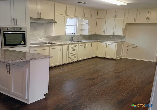 Photo 4 of Single family home for sale at 608 Beacon, Cuero, TX 77954 | MLS# 619452 | Listing updated on 2026-08-21