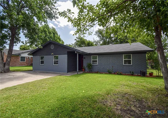 Photo 1 of Single family home for sale at 1704 Godman St, Killeen, TX 76543 | MLS# 619450 | Listing updated on 2026-09-10