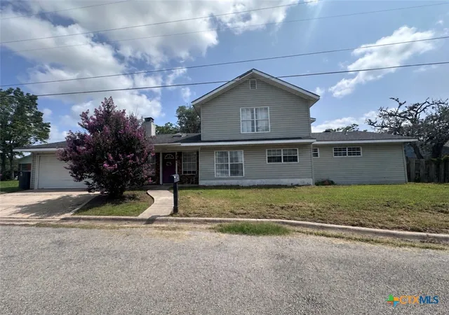 Photo 2 of Sale Pending at 1104 Moss Ln, Cuero, TX 77954 | MLS# 619380 | Listing updated on 2026-08-25