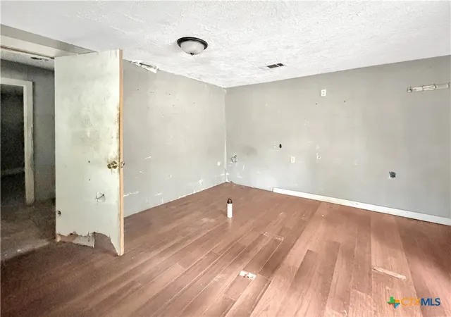 Photo 3 of Single family home for sale at 303 N Lexington St, Holland, TX 76534 | MLS# 619537 | Listing updated on 2026-09-10