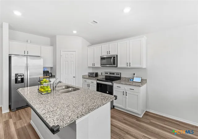 Photo 3 of Single family home for sale at 165 Hugh Dr, Killeen, TX 76542 | MLS# 619572 | Listing updated on 2026-08-24