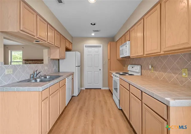 Photo 4 of Sale Pending at 208 Settlers Ridge, Bertram, TX 78605 | MLS# 619597 | Listing updated on 2026-08-18