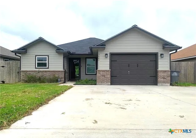 Photo 1 of Single family home for sale at 3601 Hanselman Rd, Victoria, TX 77901 | MLS# 619420 | Listing updated on 2026-08-20