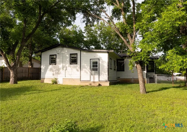 Photo 23 of Single family home for sale at 22 Steele St, Lampasas, TX 76550 | MLS# 619718 | Listing updated on 2026-09-01