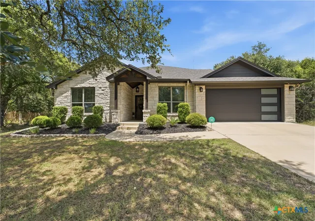 Photo 2 of Single family home for sale at 8410 Fm 2484, Salado, TX 76571 | MLS# 619611 | Listing updated on 2026-09-03
