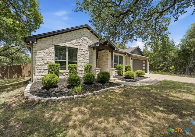 Photo 3 of Single family home for sale at 8410 Fm 2484, Salado, TX 76571 | MLS# 619611 | Listing updated on 2026-09-03