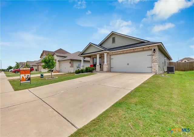 Photo 2 of Single family home for sale at 119 Beth Ann Loop, Taylor, TX 76574 | MLS# 619709 | Listing updated on 2026-08-24
