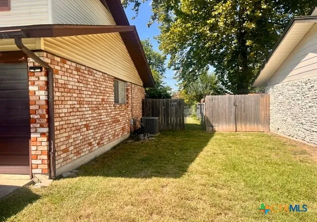 Photo 3 of Single family home for sale at 3303 Lake Charles Ave, Killeen, TX 76543 | MLS# 619851 | Listing updated on 2026-08-28