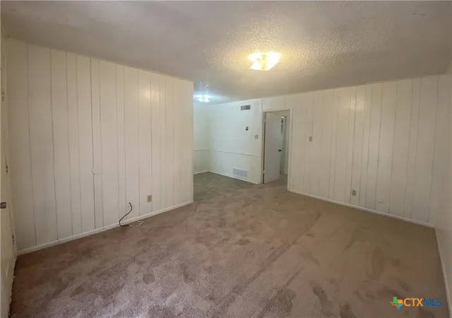Photo 2 of House for sale at 1105 Parmer Ave, Killeen, TX 76541 | MLS# 619862 | Listing updated on 2026-08-26